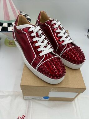Men’s Christian Louboutin SEAVASTE 2 patent leather sneaker size 43.5
